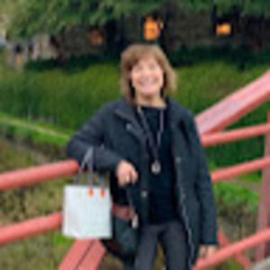 Meet your Posher, Sharon